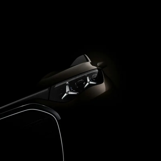 奔驰VLE纯电商务车曝光 800V快充+前驱四驱可选