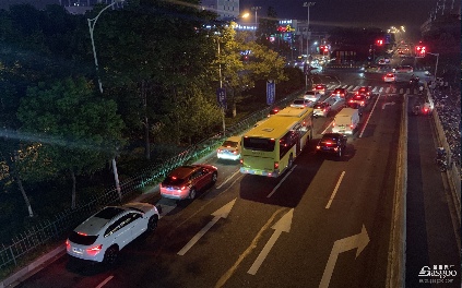 汽车行业寒冬来临：年终奖取消传言背后的大厂裁员潮