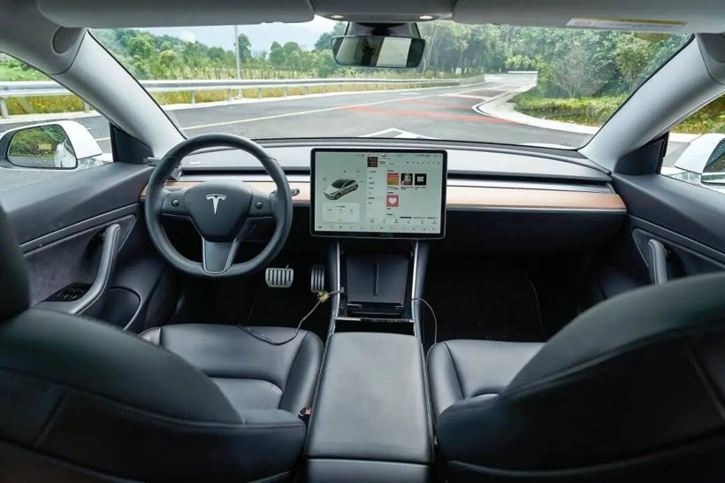 特斯拉涉嫌虚假宣传驾驶辅助，或被禁售30天